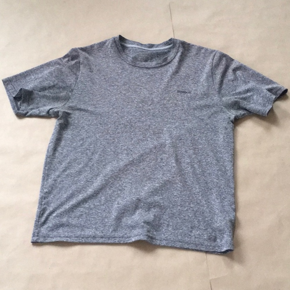 Reebok Men’s Play Dry Athletic T-shirt - Gray -  M